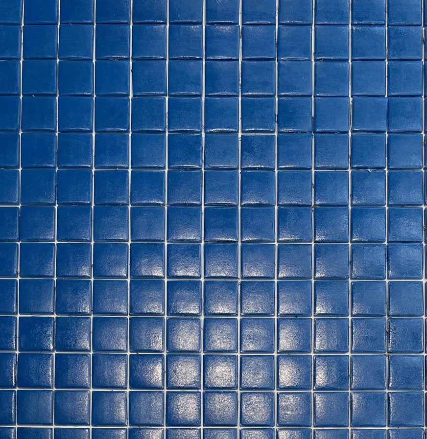 Blue Swimming Pool | Glass Tile | 334mm x 334mm x 4mm | Matt